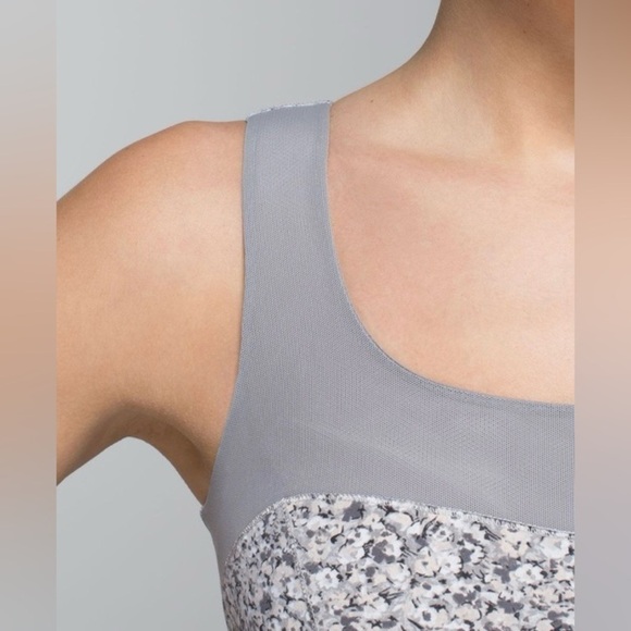Lululemon Elevate Tank in Ambient Grey and Petite Fleur Silver Spoon Tank Top - Picture 8 of 13